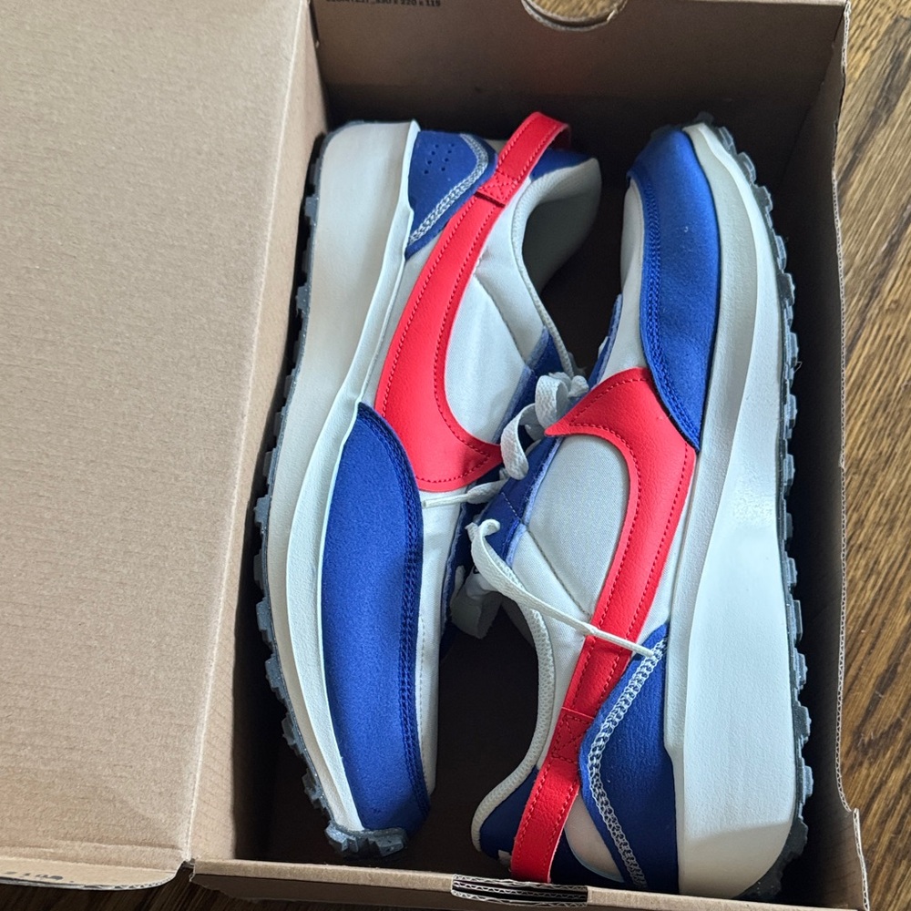New Men’s Nike Shoes- Old Royal habanero red - Picture 9 of 10